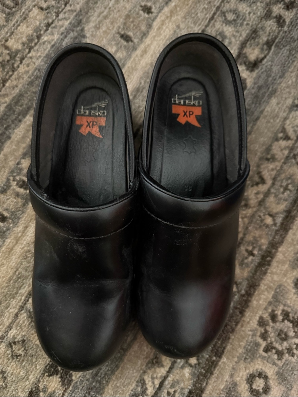 Dansko XP Black Leather Professional Clogs 39